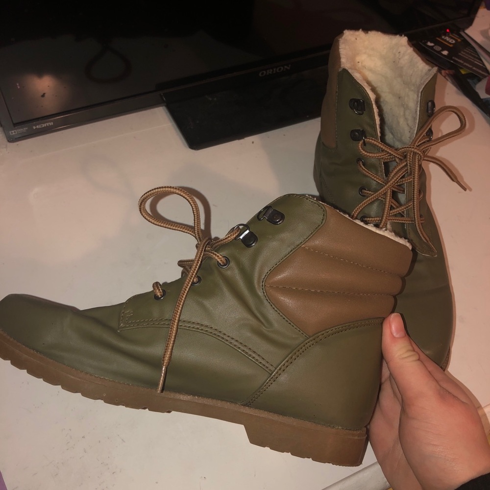 ⭐️LAST CALL⭐️Army Green ankle boots